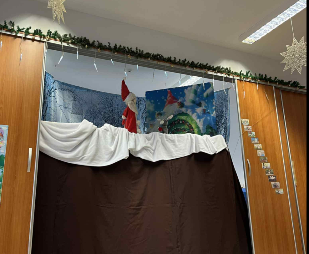 A Mikulás kesztyűje bábelőadás