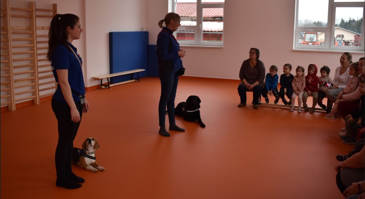 Nyíregyházi Segítő Kutya Alapítvány látogatása az óvodánkba