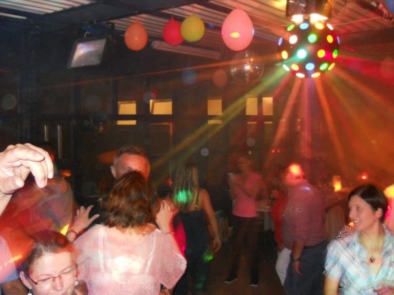 Nyírpazony RETRO PARTI