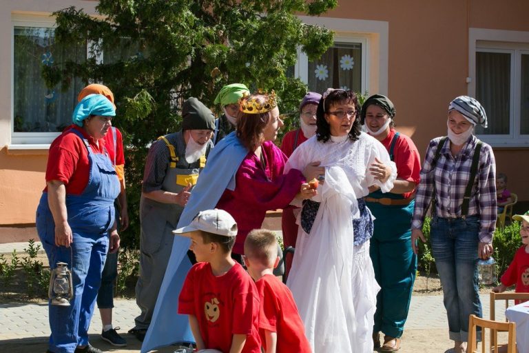 Nyírpazony HÓFEHÉRKE ELŐADÁS