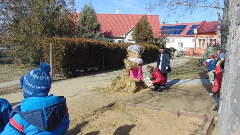 Óvoda Kiszebáb égetés