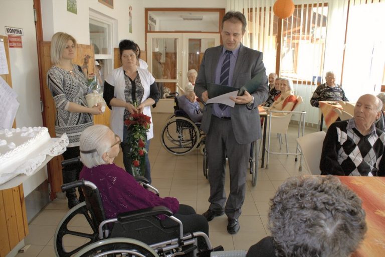 Barna Rezsőné Rózsika néni 95 éves