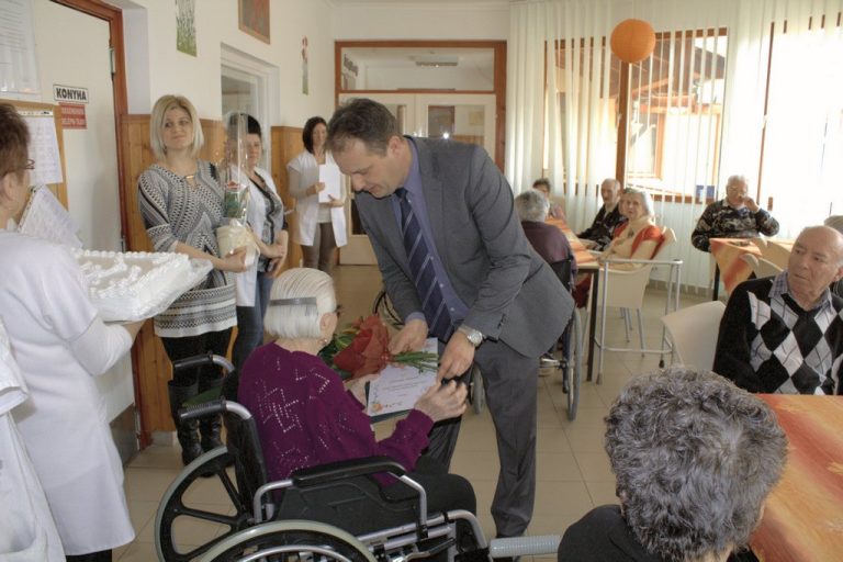 Barna Rezsőné Rózsika néni 95 éves