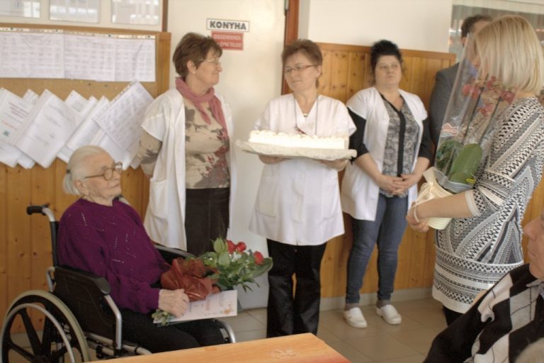 Barna Rezsőné Rózsika néni 95 éves