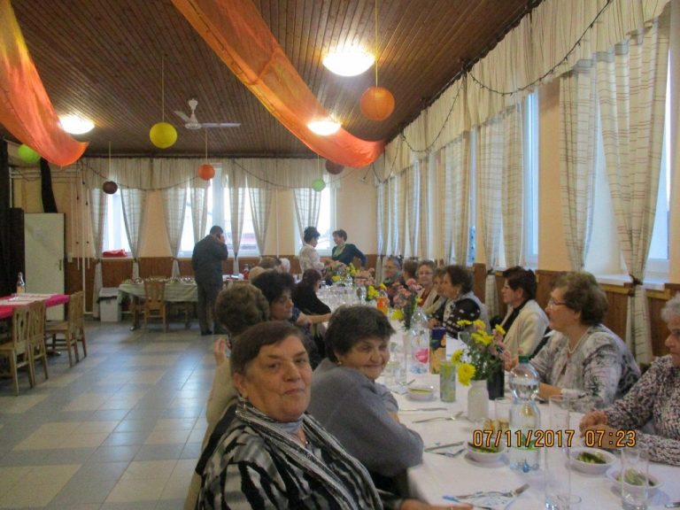 idősek névnapja