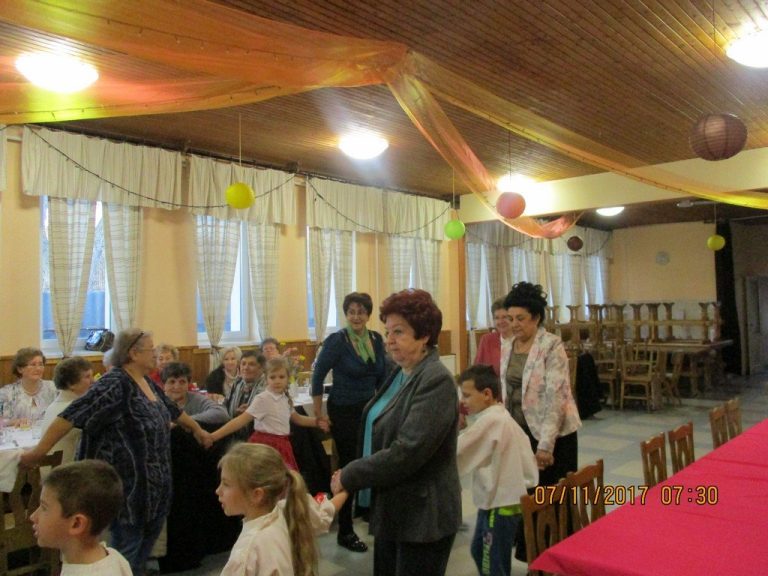 idősek névnapja