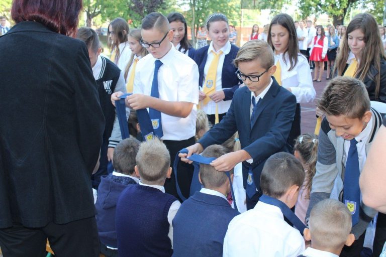 Évnyitó